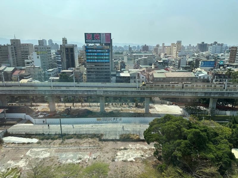 lemeridientaichung20 台中中區-李方艾美 現代摩登 台中車站新亮點