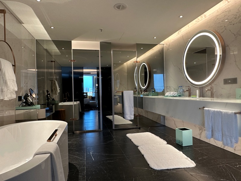 lemeridientaichung22 台中中區-李方艾美 現代摩登 台中車站新亮點