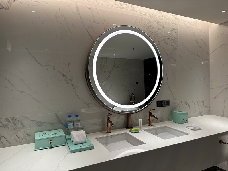 lemeridientaichung25 台中中區-李方艾美 現代摩登 台中車站新亮點