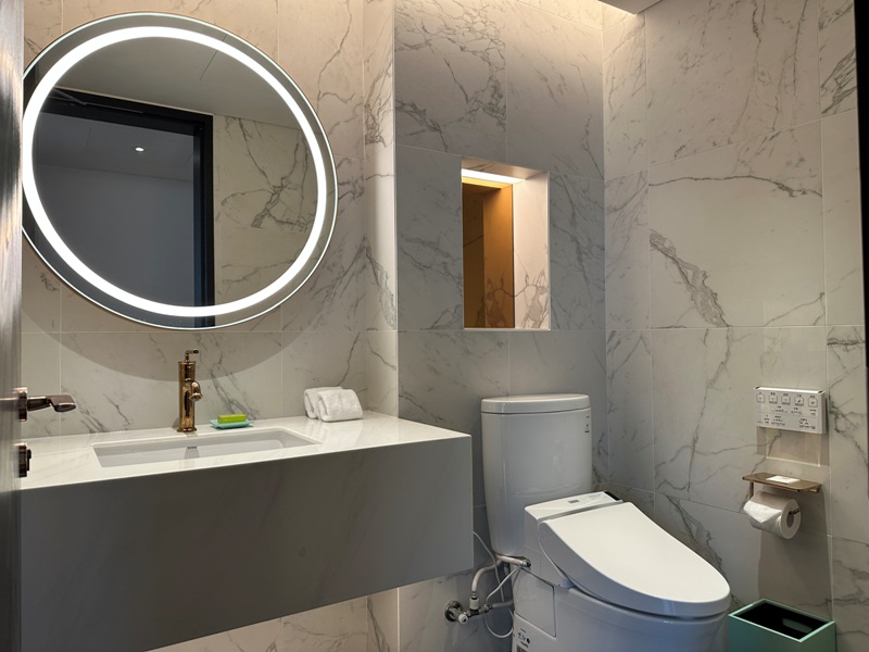 lemeridientaichung27 台中中區-李方艾美 現代摩登 台中車站新亮點