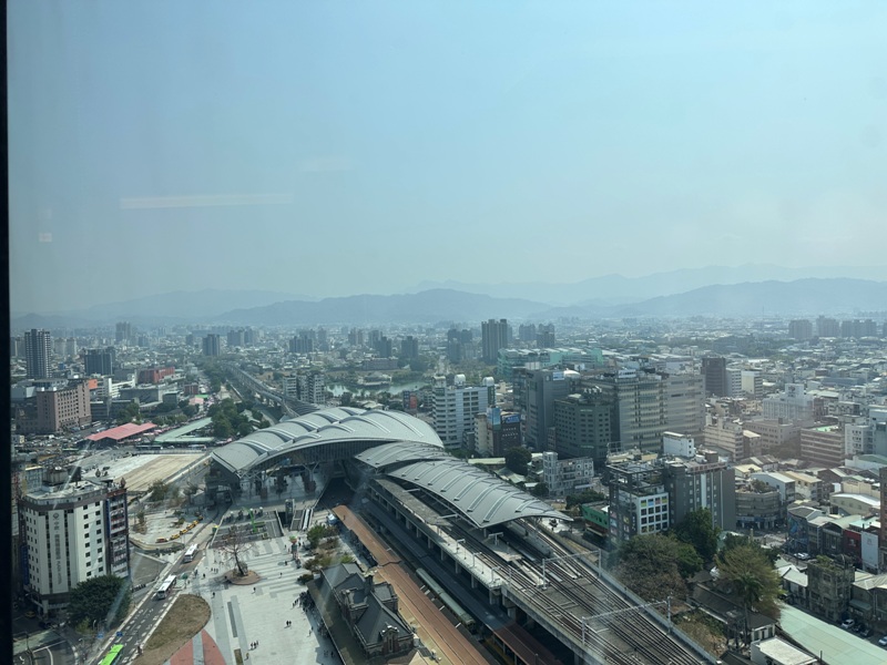 lemeridientaichung37 台中中區-李方艾美 現代摩登 台中車站新亮點