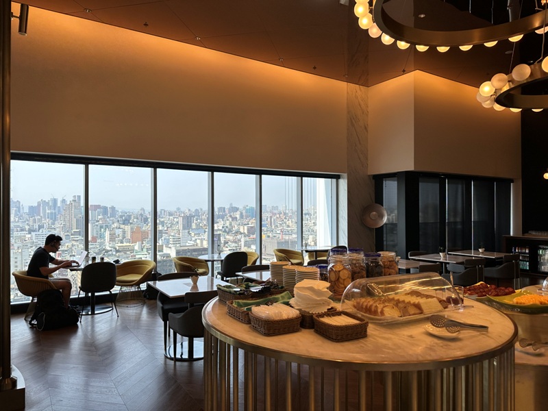 lemeridientaichung42 台中中區-李方艾美 現代摩登 台中車站新亮點