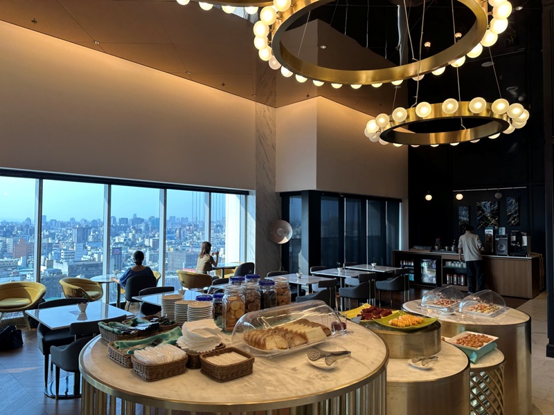 lemeridientaichung43 台中中區-李方艾美 現代摩登 台中車站新亮點