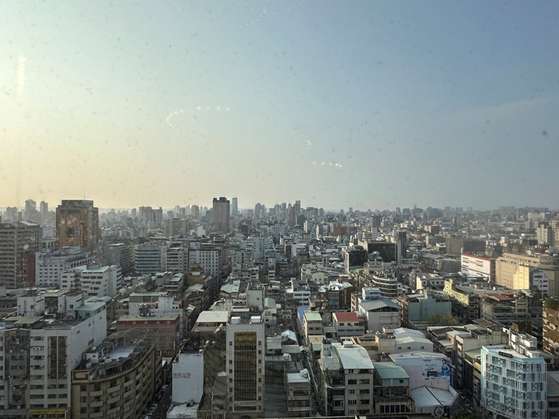 lemeridientaichung46 台中中區-李方艾美 現代摩登 台中車站新亮點