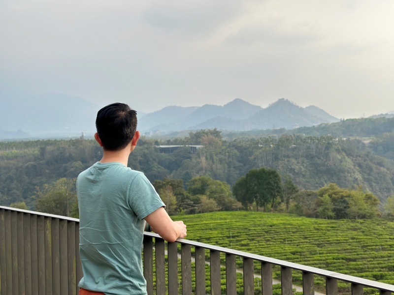 lugaocafe17119 魚池-鹿篙咖啡 茶園配遠山 一杯咖啡度午後