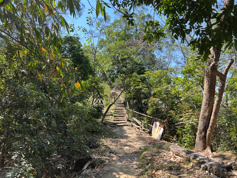 nankuanyin13 北屯-南觀音山 輕鬆登小百岳 城市山林盡收眼底