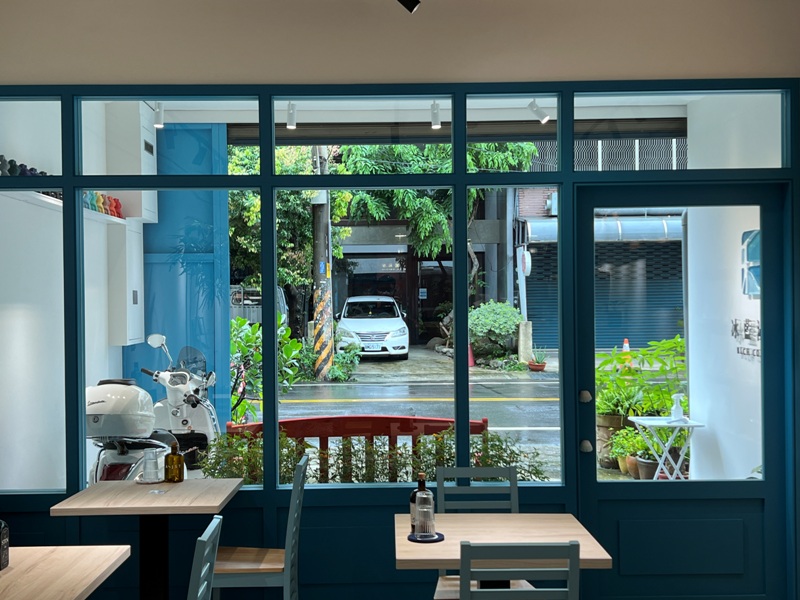 blchcoffee10 竹北-冰藍沁禾 粉的藍的女孩開的咖啡館