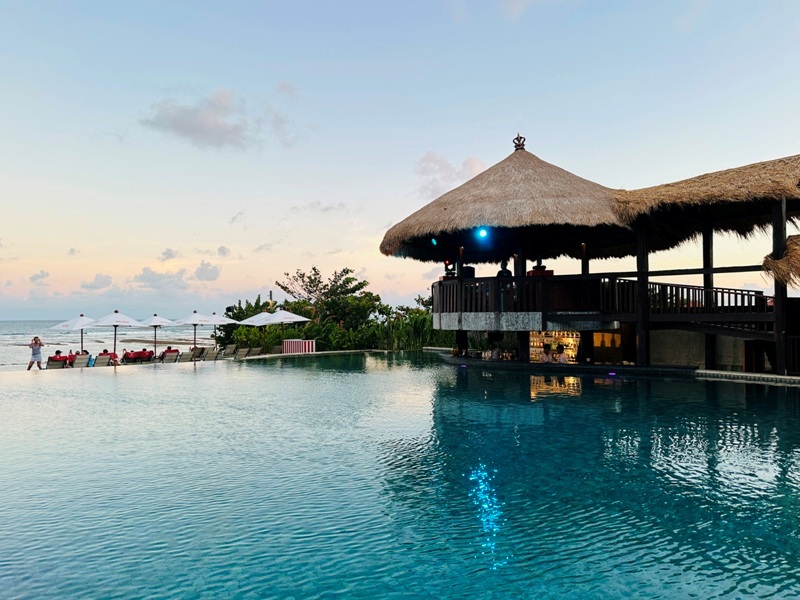 rosterfishbeachclub03 Bali-Rosterfish Beach Club夏夜晚風 這樣的峇里島太廢太爽...