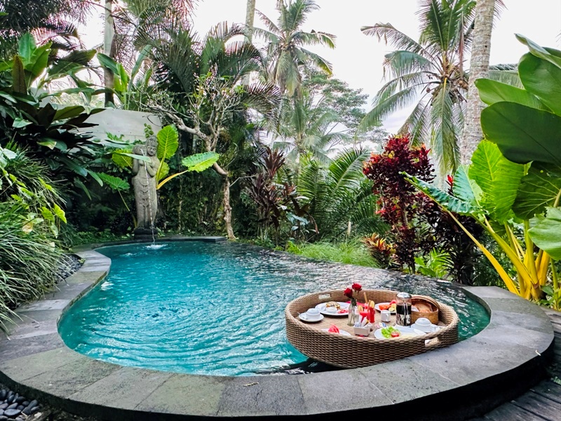 ubudvilla5044 Bali-Mandana Ubud Villa傳統建築 烏布花園Villa 私人泳池好享受