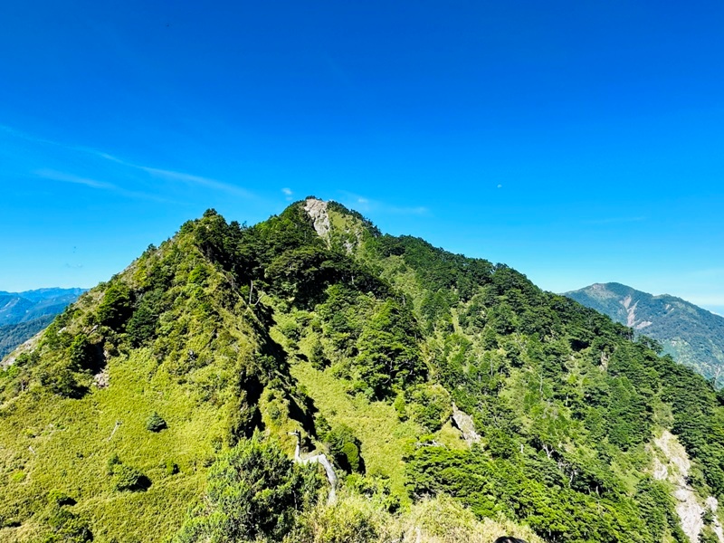 Guanshanling5215 桃源-百岳編號77 南橫三星之關山嶺山 視野開闊輕鬆走