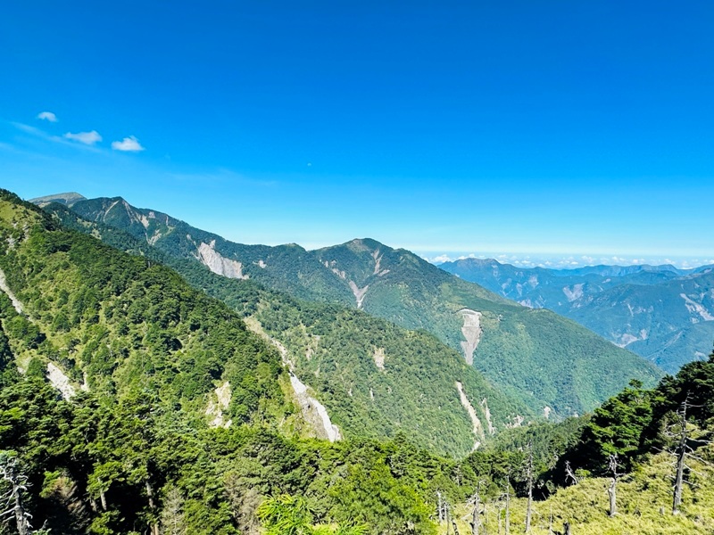 Guanshanling5218 桃源-百岳編號77 南橫三星之關山嶺山 視野開闊輕鬆走