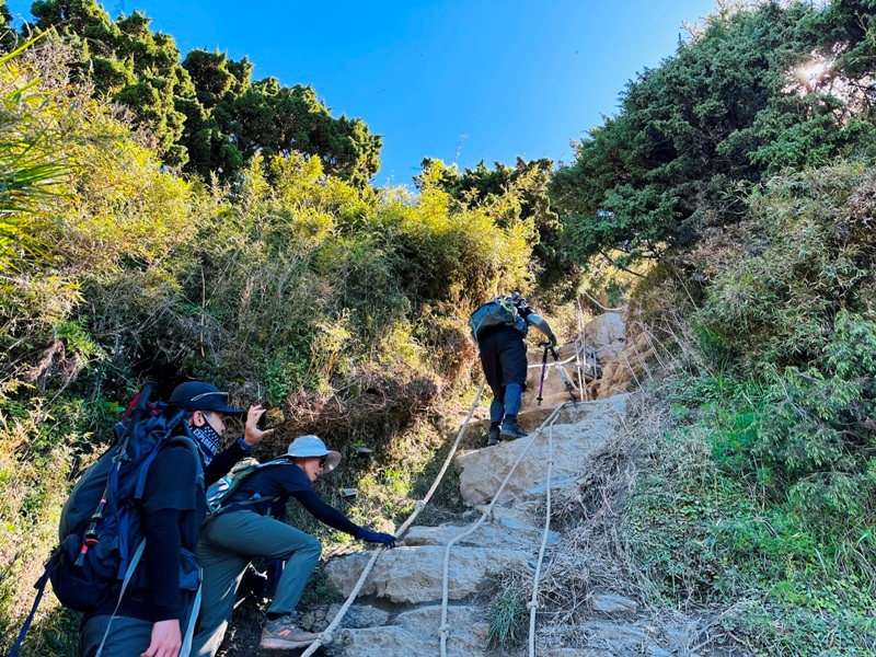 Guanshanling5221 桃源-百岳編號77 南橫三星之關山嶺山 視野開闊輕鬆走