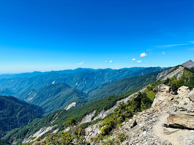 Guanshanling5224 桃源-百岳編號77 南橫三星之關山嶺山 視野開闊輕鬆走