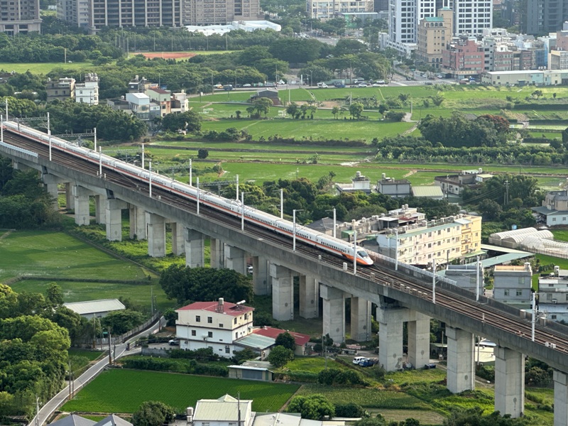wenshan12 竹北-犁頭山.文山步道 輕鬆寫意賞高鐵