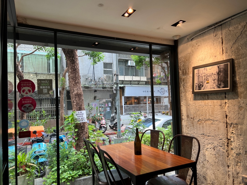 coffeeessential09 松山-民生工寓 文藝社區陽光住宅 點杯咖啡悠閒下午