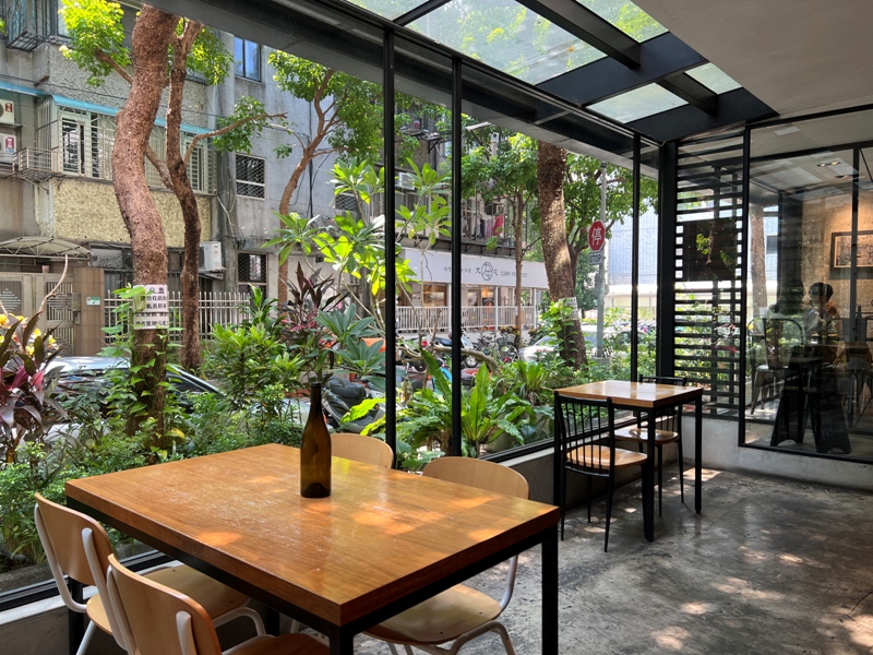 coffeeessential12 松山-民生工寓 文藝社區陽光住宅 點杯咖啡悠閒下午