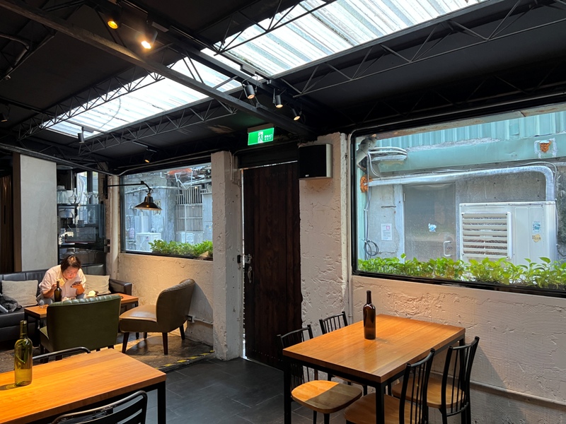 coffeeessential17 松山-民生工寓 文藝社區陽光住宅 點杯咖啡悠閒下午