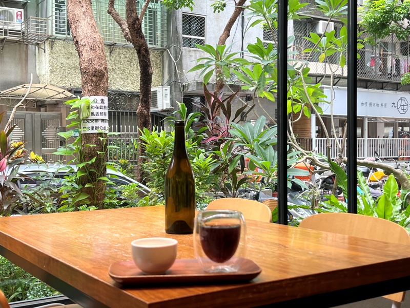 coffeeessential18 松山-民生工寓 文藝社區陽光住宅 點杯咖啡悠閒下午