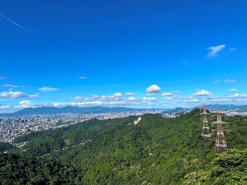 tienshangg0109 土城-15分鐘登頂太輕鬆 秋遊天上山太舒爽