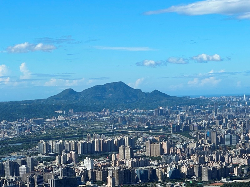 tienshangg0113 土城-15分鐘登頂太輕鬆 秋遊天上山太舒爽