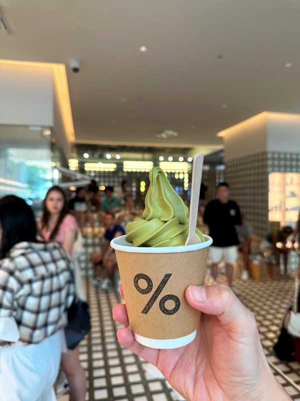 arabicacentralworld15-rotated Bangkok-%Arabica Coffee(Central World)方塊設計貫串全店