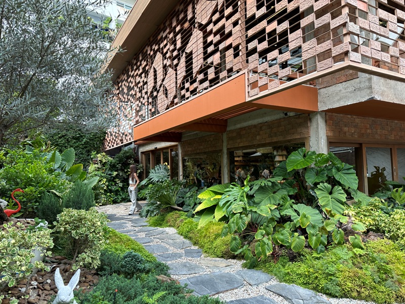 nanacoffee16 Bangkok-Nana Coffee紅瓦綠樹 Ari區知名咖啡