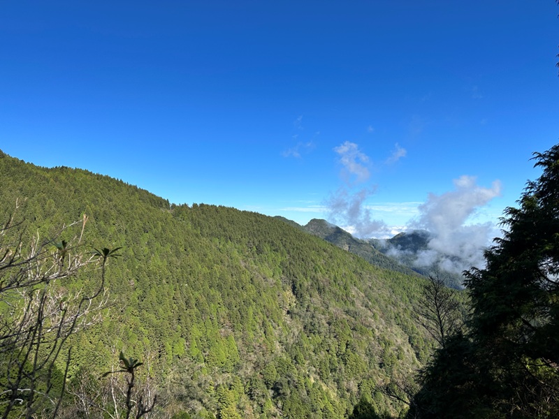 cueifong23 大同-噓! 請安靜 最安靜的步道賞最美的翠峰湖