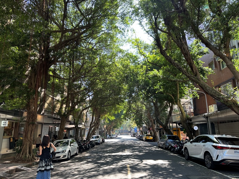 fujin03 松山-秋高氣爽來份早午餐 民生社區馳名富錦樹咖啡