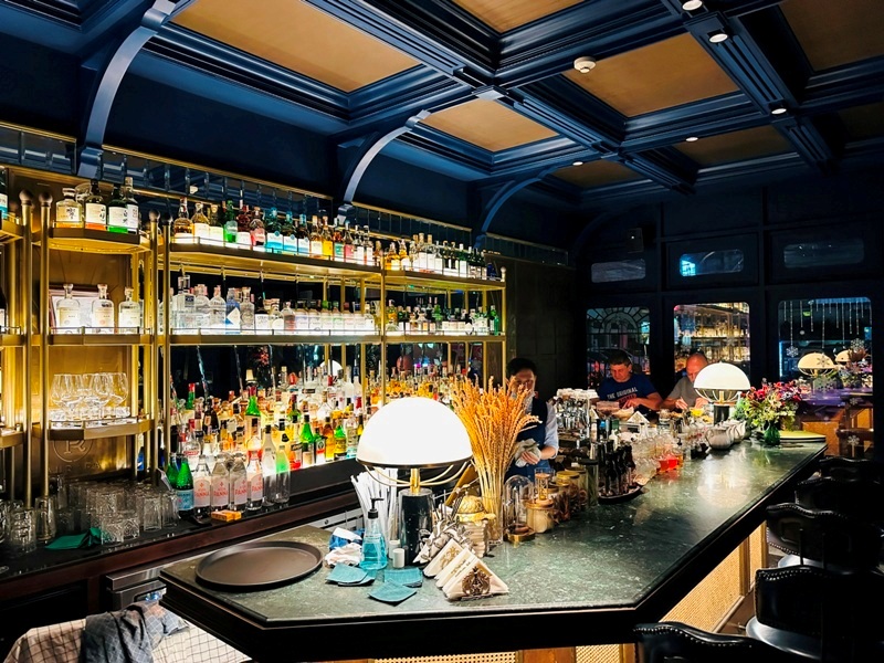 burapa03 Bangkok-Burapa隱藏酒吧樓上 復古裝潢泰式美味 必比登推薦