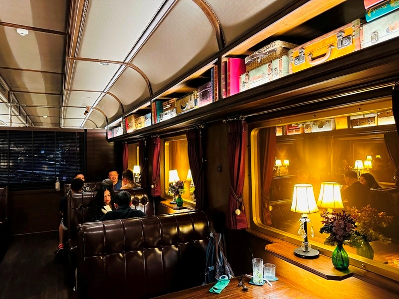 burapa06 Bangkok-Burapa隱藏酒吧樓上 復古裝潢泰式美味 必比登推薦