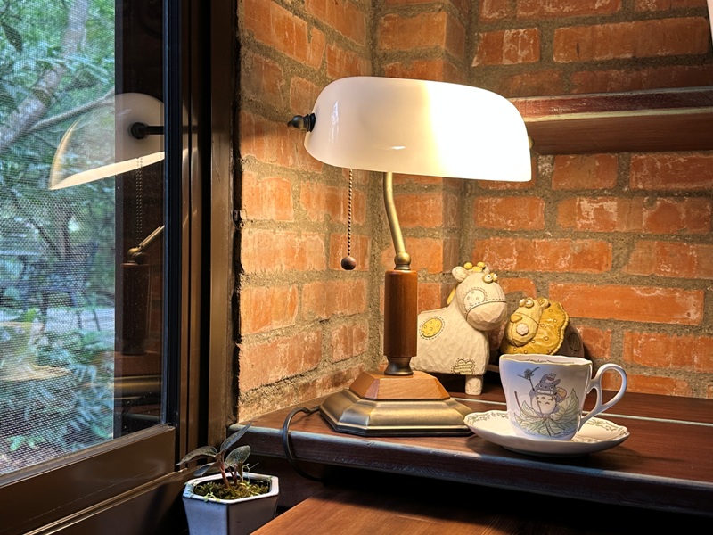 nature092315 尖石-自然在家書坊 紅瓦綠樹青山環繞 森林系咖啡館