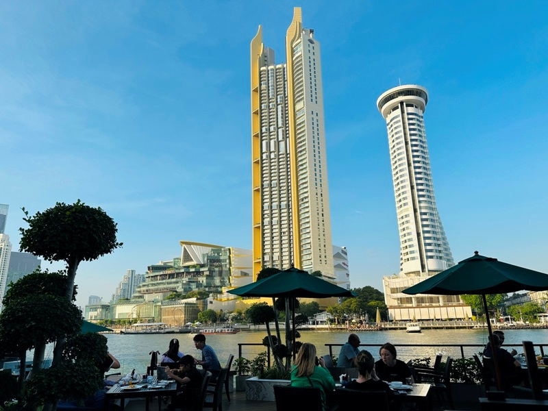 royalorchidsheraton27120 Bangkok-Royal Orchid Sheraton昭披耶河畔景觀一流的老飯店