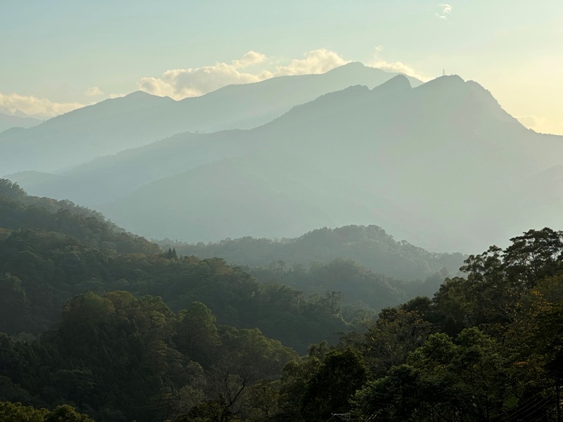shangshan15 橫山-上山喝咖啡 層層疊疊賞山景賞夕陽...