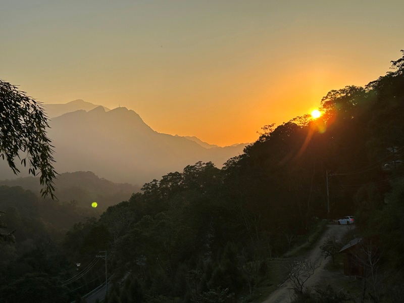 shangshan16 橫山-上山喝咖啡 層層疊疊賞山景賞夕陽...