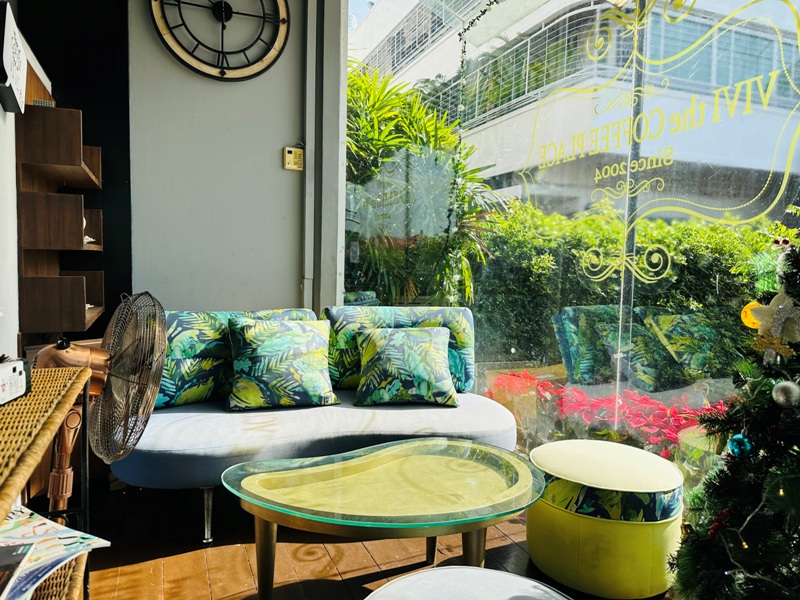 vivithecoffeeplace06 Bangkok-ViVi The Coffee Place小巧咖啡館 坐擁昭披耶河與鄭王廟景觀