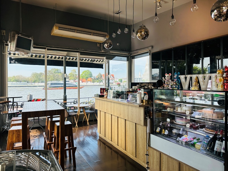 vivithecoffeeplace07 Bangkok-ViVi The Coffee Place小巧咖啡館 坐擁昭披耶河與鄭王廟景觀