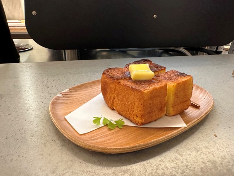 wrightbooks15 中山-重本書店Weight Books滿滿未來感 時尚雜誌配咖啡甜點