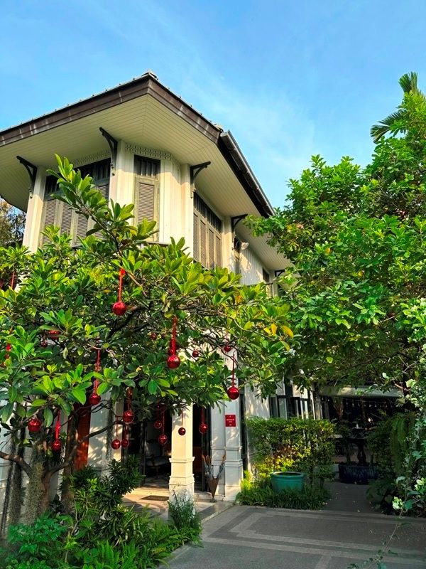 Baannai22-rotated Bangkok-Baan Nai南洋風建築Boutique Hotel 郊區也有必比登