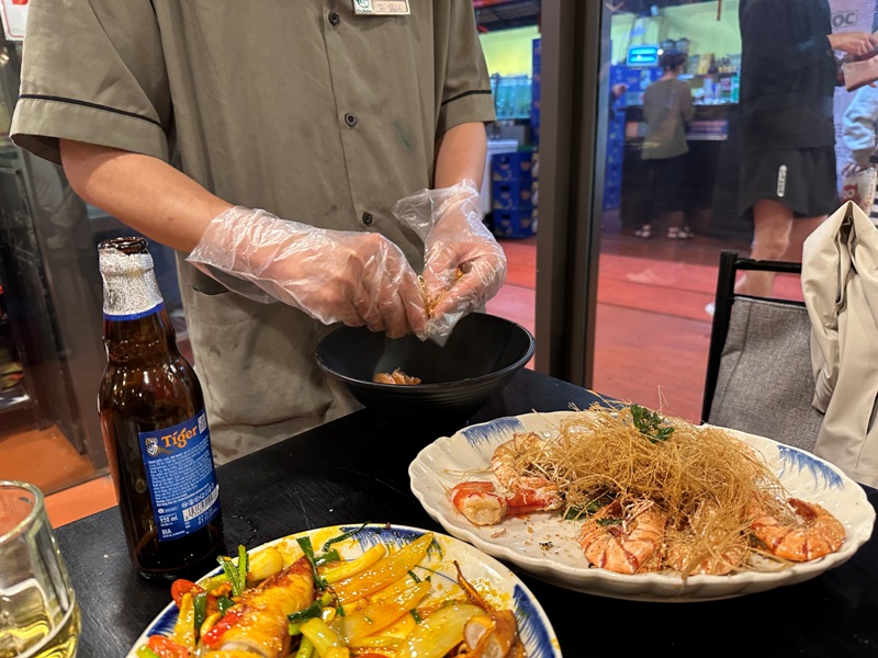 MOC11 Danang-Hai San Moc Quan熱門海鮮餐廳 道地吃