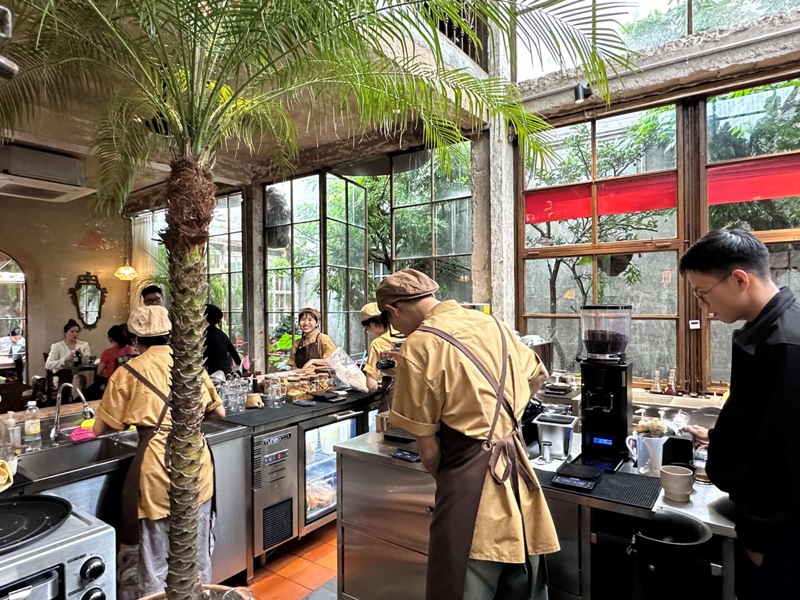 TAN10 Danang-Tan. Coffee峴港老屋新風貌 雨天也浪漫