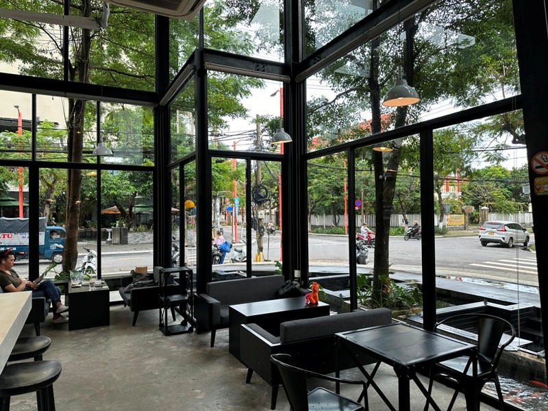 XLIII07 Danang-XLIII Specialty Coffee峴港精品咖啡 現代摩登也高價