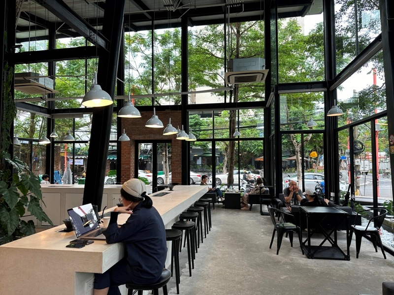 XLIII11 Danang-XLIII Specialty Coffee峴港精品咖啡 現代摩登也高價