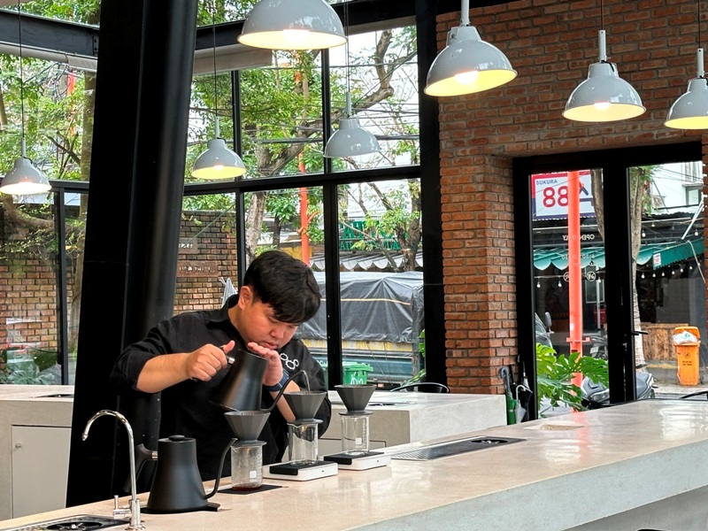 XLIII14 Danang-XLIII Specialty Coffee峴港精品咖啡 現代摩登也高價