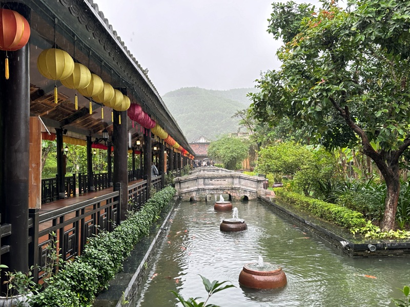 banahill22 Danang-Bana Hill巴拿山 法國小鎮雲霧飄渺 佛手橋萬頭鑽動