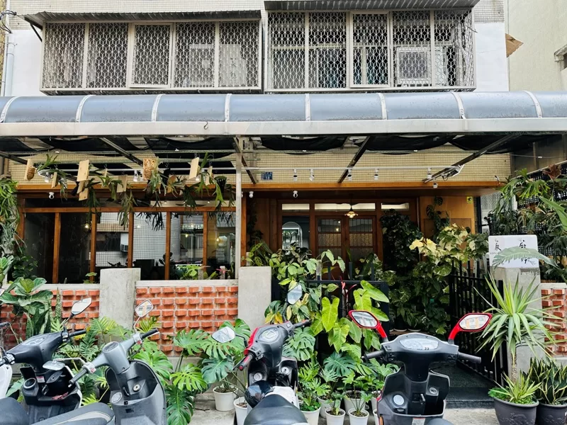 juejuecafe100102-jpeg 新竹-蕨蕨植栽咖啡 輕聲細語享受綠意與咖啡