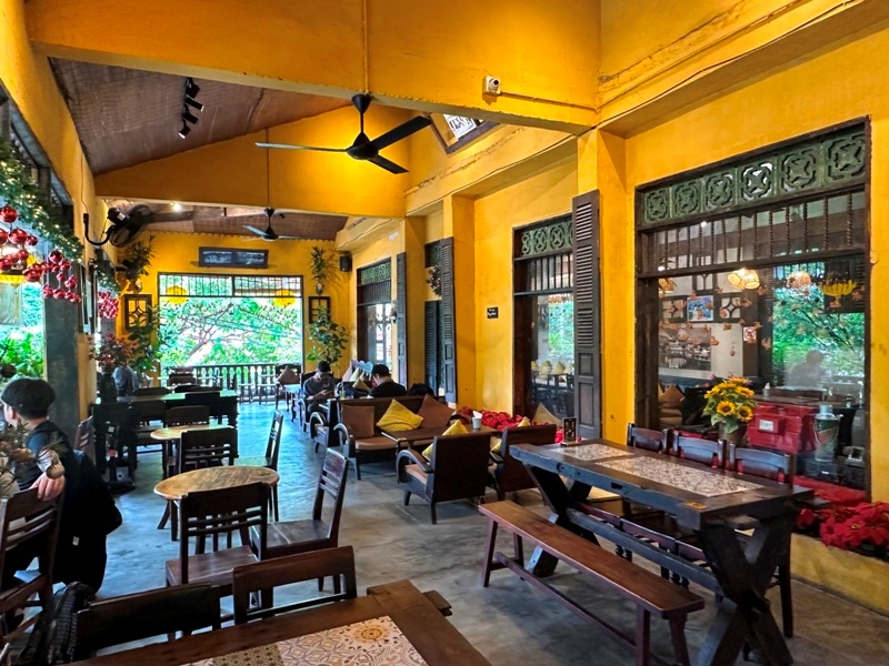 uttich0118 Danang-鵝黃的浪漫 峴港韓市場旁 在地咖啡Ut Tich cafe