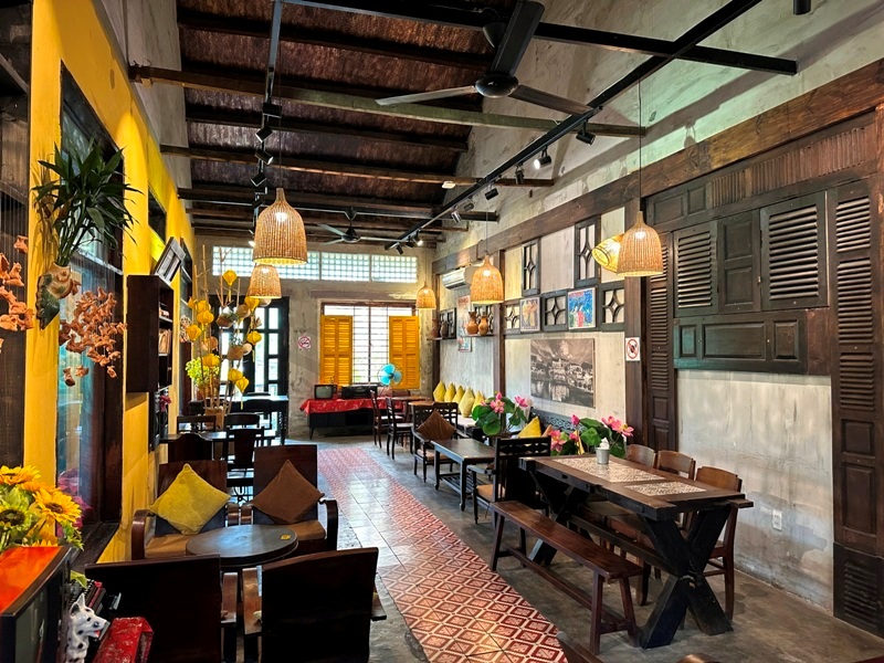 uttich0120 Danang-鵝黃的浪漫 峴港韓市場旁 在地咖啡Ut Tich cafe