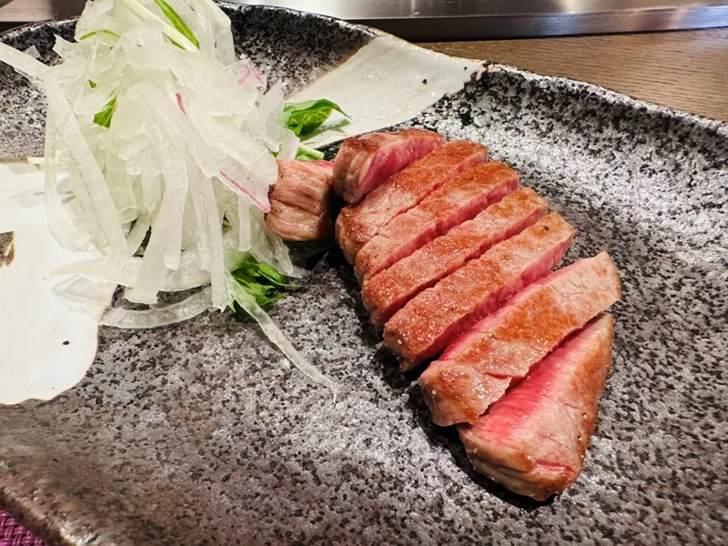 ginzasteak11-jpeg Asakusa-銀座のステーキ赤坂店 A5近江牛一片一片的飽足感
