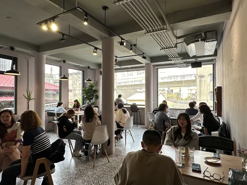 jiuncoffee11-jpg 豐原-駿咖啡 隱身鬧區巷弄老宅 二樓有回家的氣氛