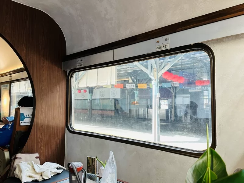 mamonaku14-jpeg 台中東區-Mamonaku Cafe火車咖啡館 在自強號上體驗懷舊氣氛